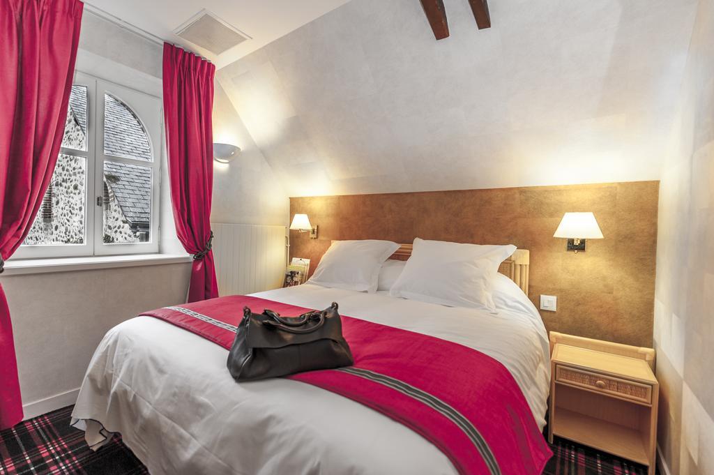 Au Relais Du Gue De Selle Hotel Mézangers Exterior foto