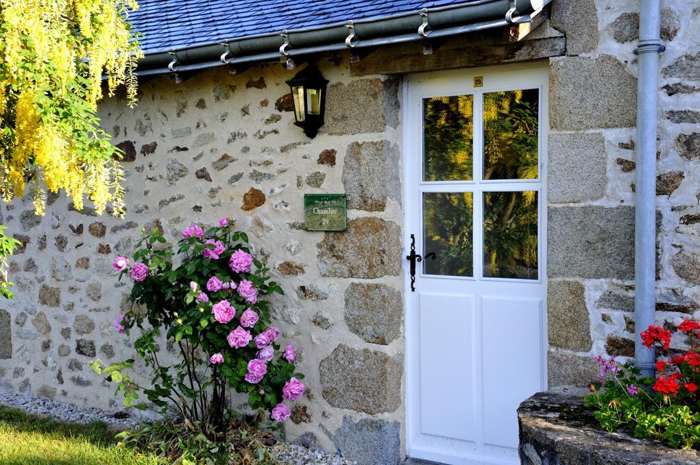 Au Relais Du Gue De Selle Hotel Mézangers Exterior foto