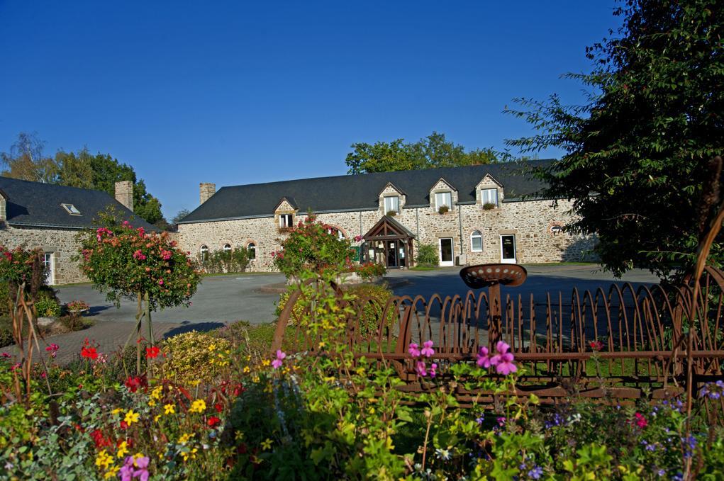 Au Relais Du Gue De Selle Hotel Mézangers Exterior foto