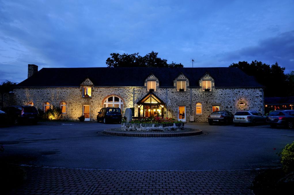 Au Relais Du Gue De Selle Hotel Mézangers Exterior foto