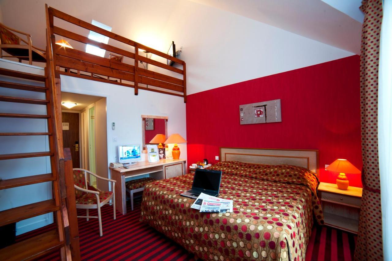 Au Relais Du Gue De Selle Hotel Mézangers Exterior foto